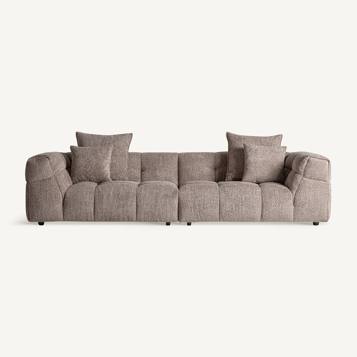Modernes Sofa Barlin aus braunem Polyester mit Holzgestell aus Lärche, handgefertigtes Designer-Sofa im natürlichen Stil